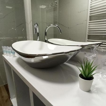 Appartement Apartman Simic à Osijek Extérieur photo