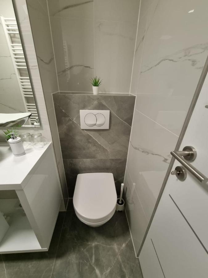 Appartement Apartman Simic à Osijek Extérieur photo