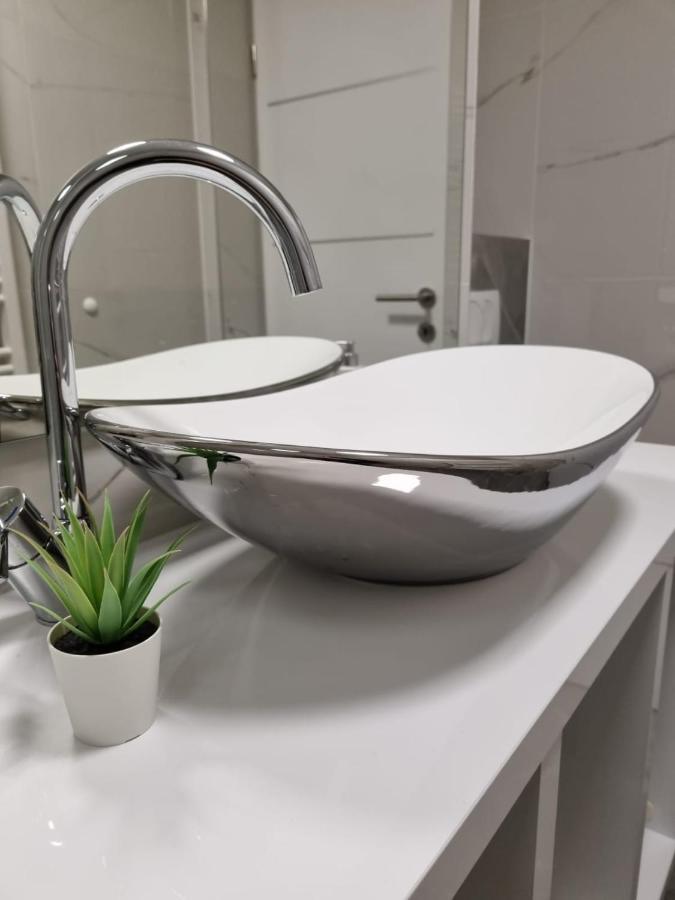 Appartement Apartman Simic à Osijek Extérieur photo