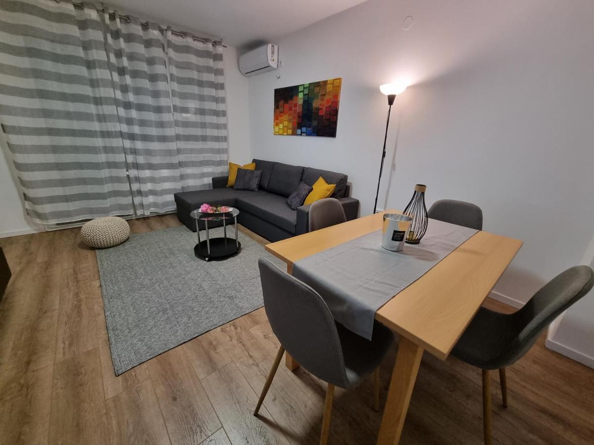 Appartement Apartman Simic à Osijek Extérieur photo