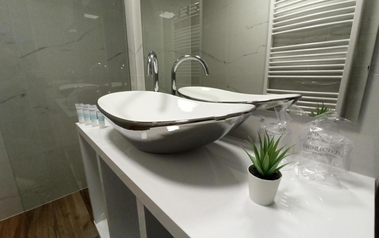 Appartement Apartman Simic à Osijek Extérieur photo